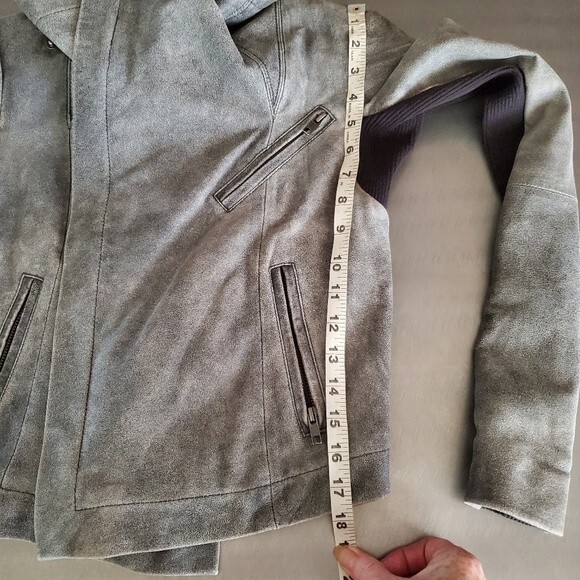VEDA NYC Gray Black Suede Leather Funnel Neck Crop Jacket Small - Picture 13 of 15